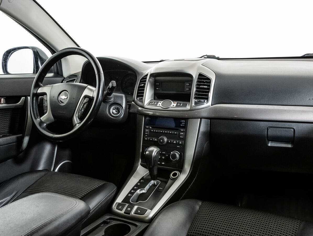 Chevrolet Captiva с пробегом — 2012 год. Фото: #8