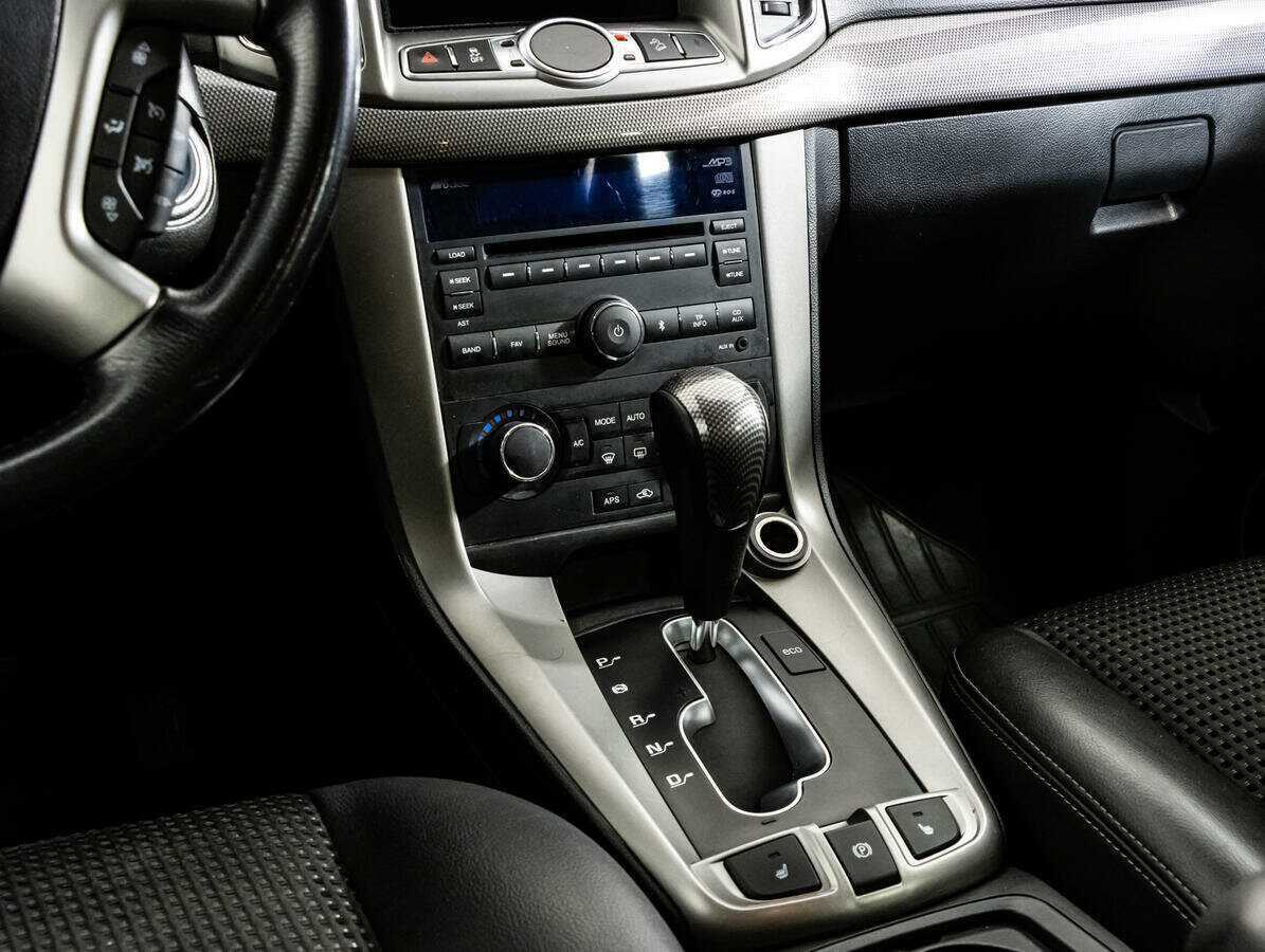 Chevrolet Captiva с пробегом — 2012 год. Фото: #13