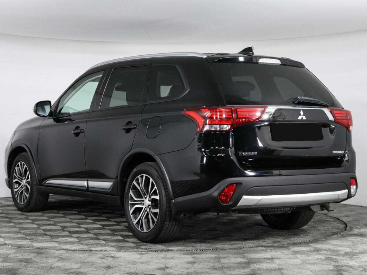 Mitsubishi Outlander с пробегом — 2018 год. Фото: #6