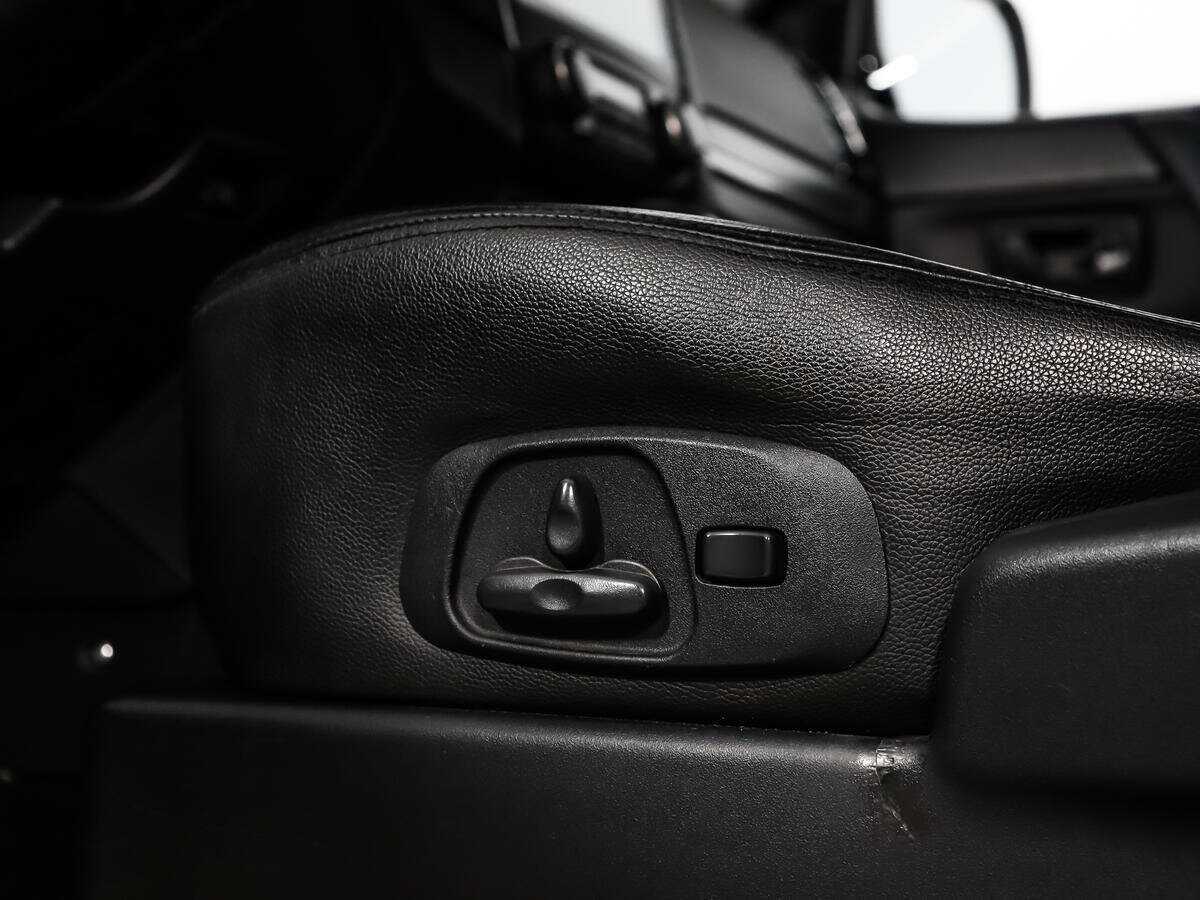 Mitsubishi Pajero с пробегом — 2013 год. Фото: #9