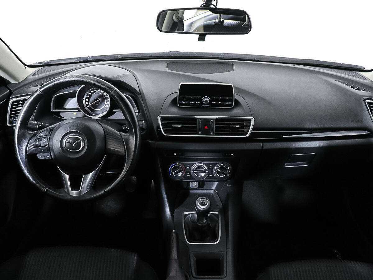 Mazda 3 с пробегом — 2014 год. Фото: #11