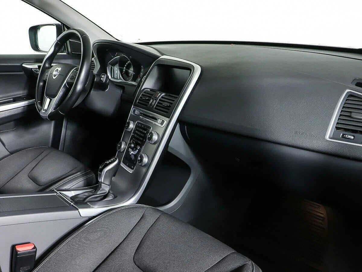 Volvo XC60 с пробегом — 2017 год. Фото: #8