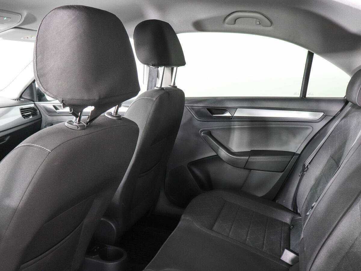 Volkswagen Polo с пробегом — 2020 год. Фото: #11