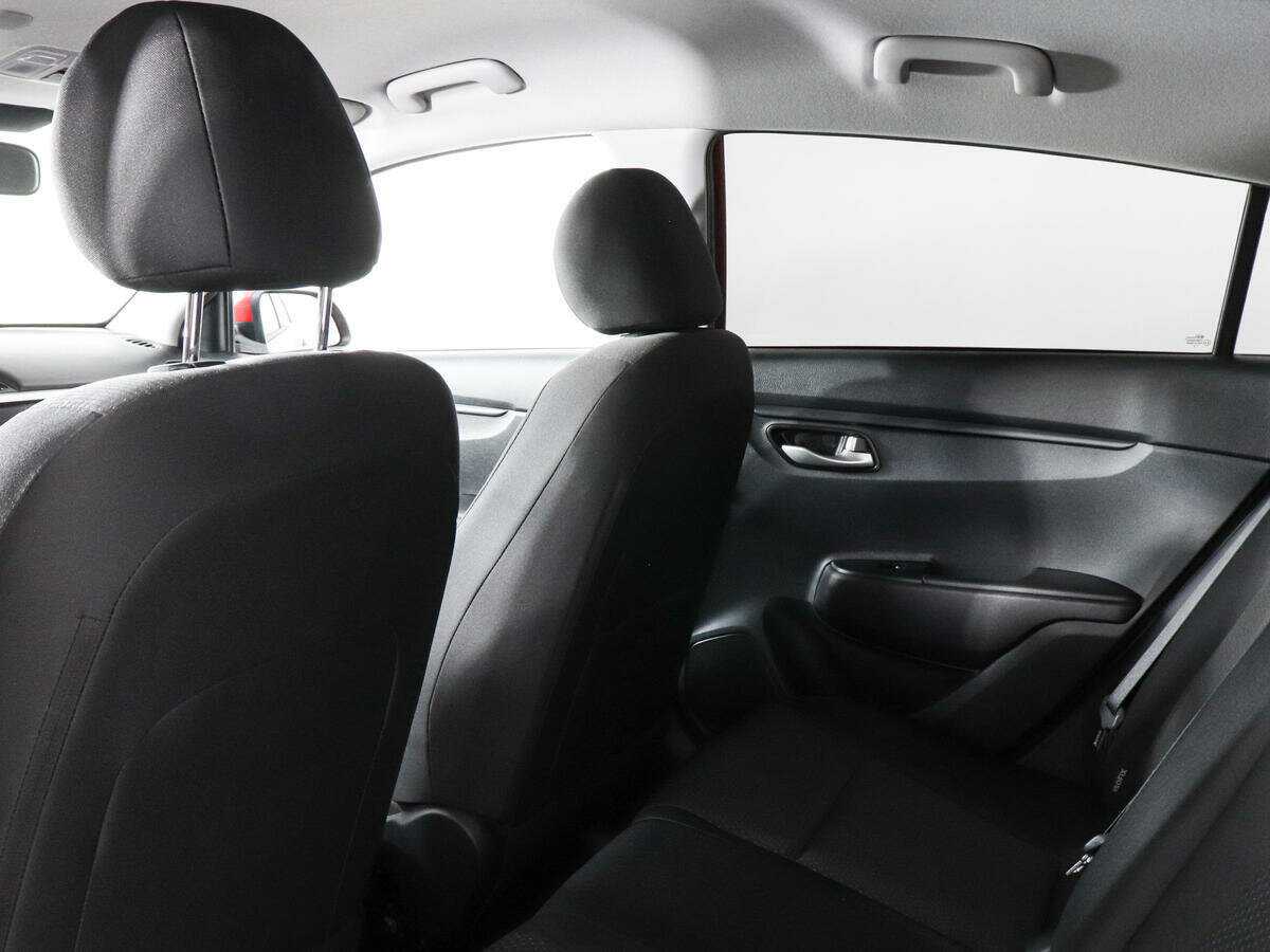 Kia Rio с пробегом — 2021 год. Фото: #11