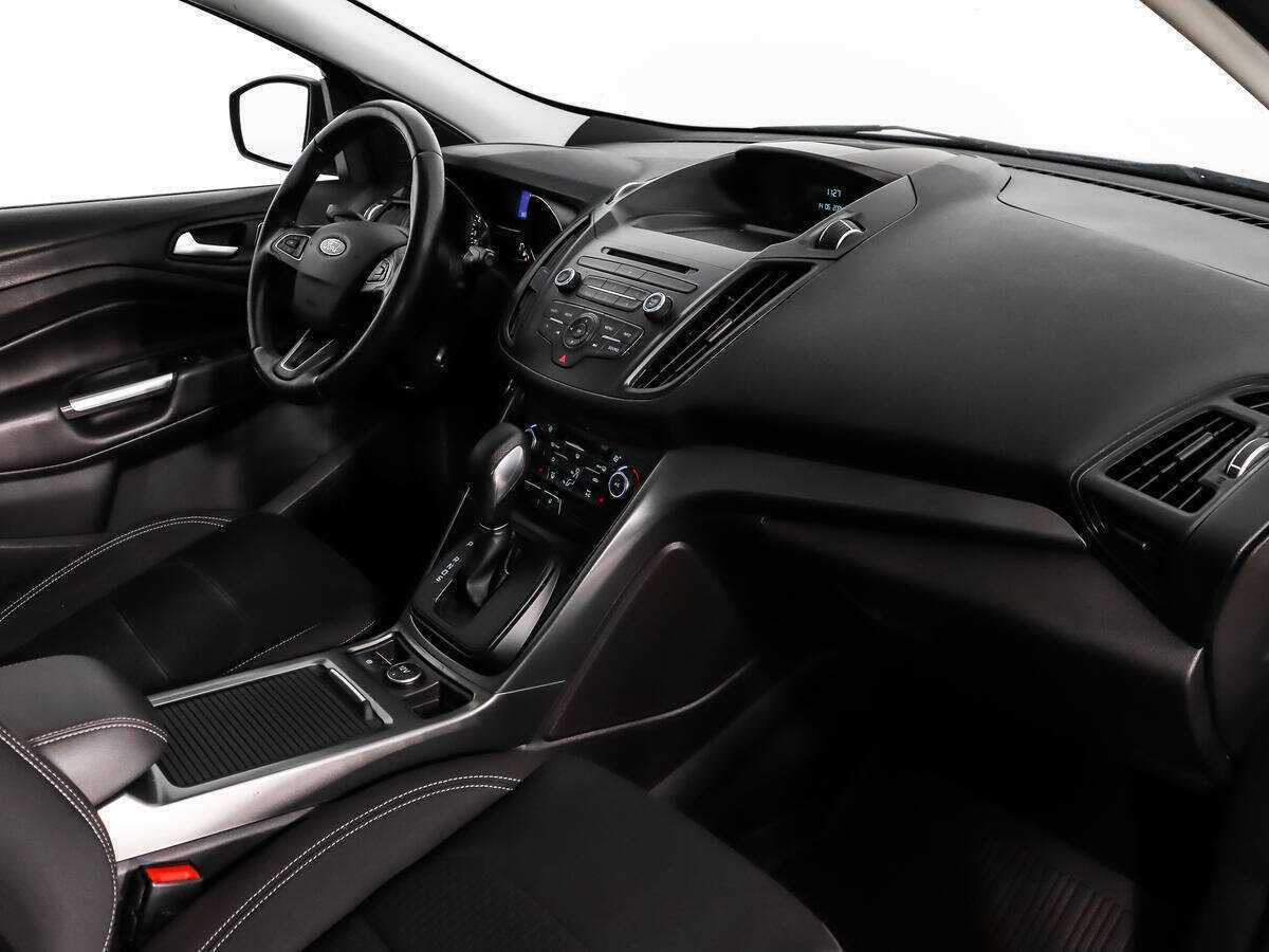 Ford Kuga с пробегом — 2018 год. Фото: #11