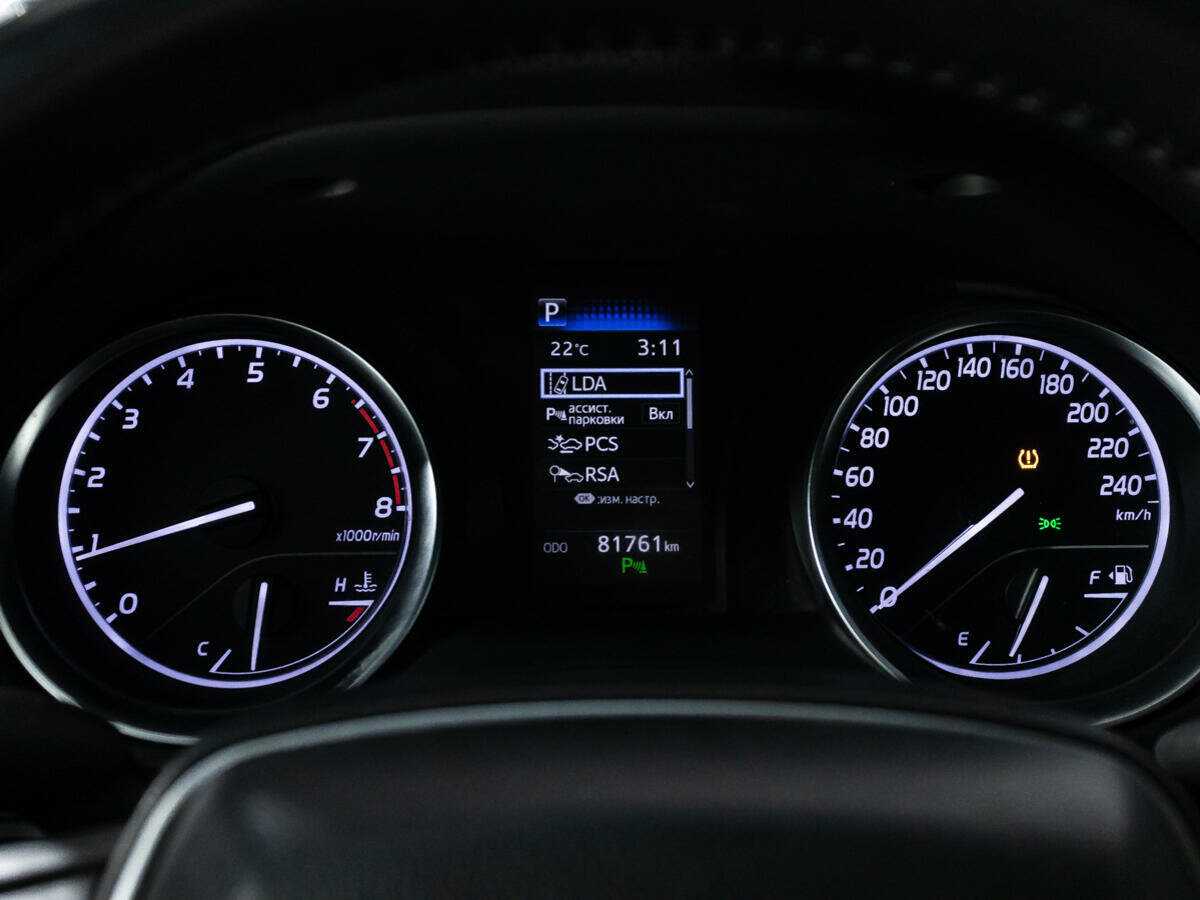 Toyota Camry с пробегом — 2021 год. Фото: #11