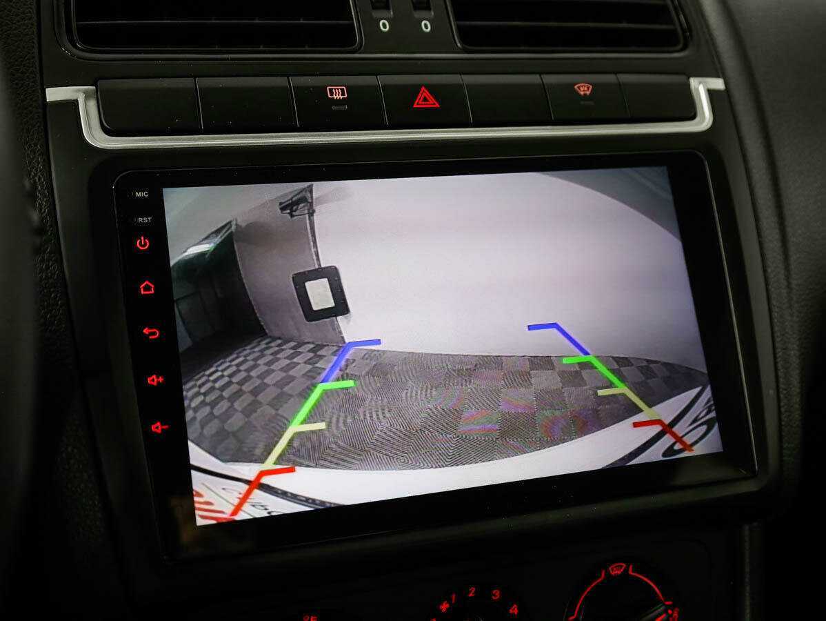 Volkswagen Polo с пробегом — 2017 год. Фото: #12