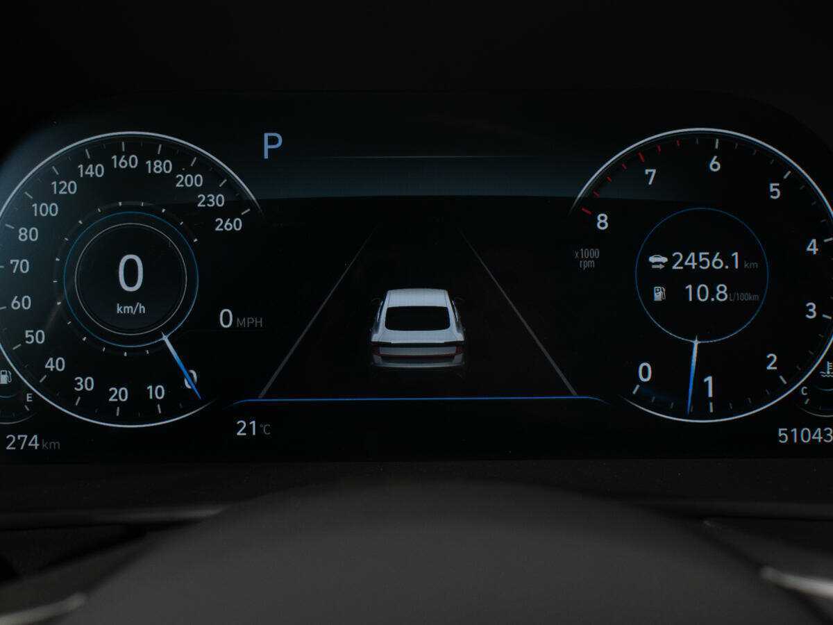 Hyundai Sonata с пробегом — 2021 год. Фото: #7