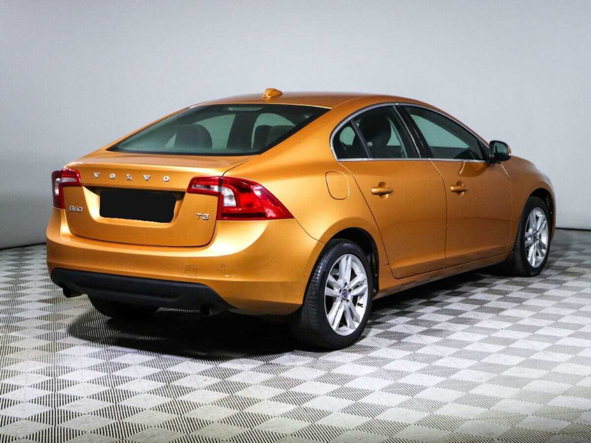 Volvo S60 с пробегом — 2012 год. Фото: #3