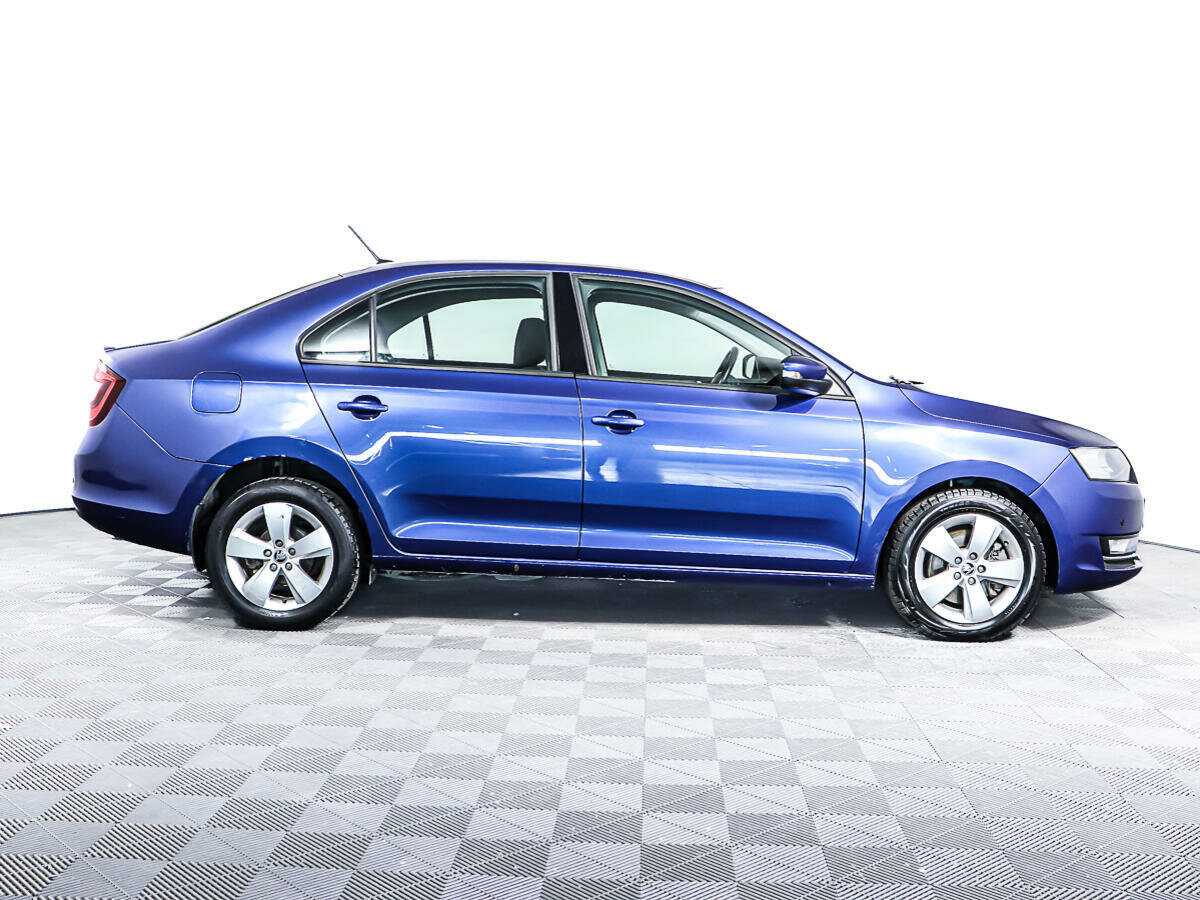Skoda Rapid с пробегом — 2017 год. Фото: #3