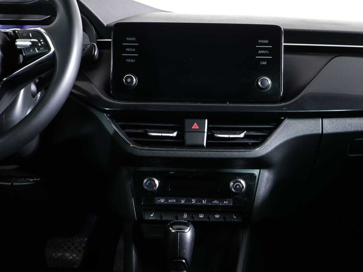 Skoda Rapid с пробегом — 2021 год. Фото: #10