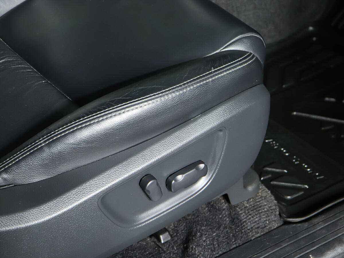 Mitsubishi Pajero Sport с пробегом — 2018 год. Фото: #15