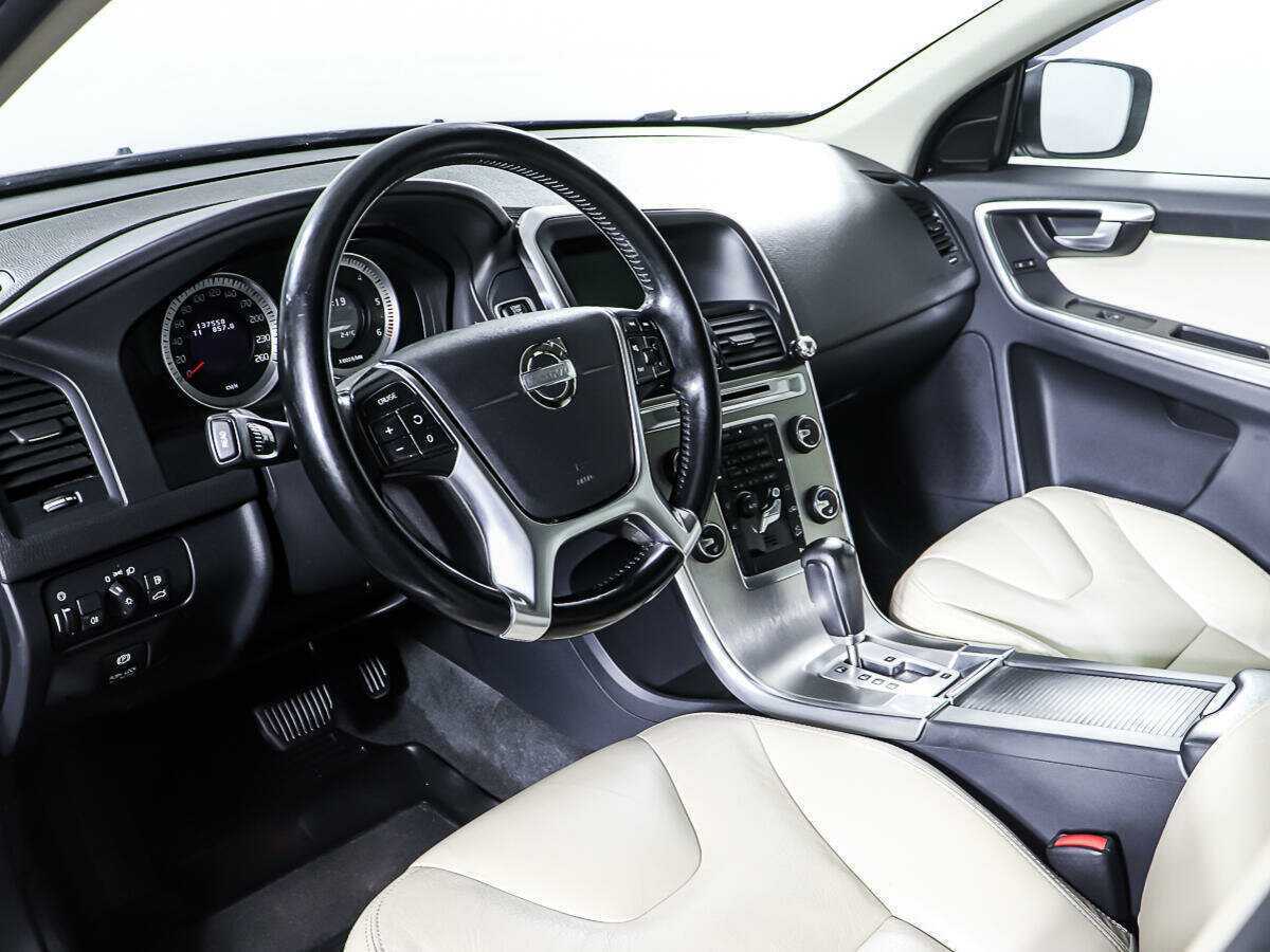 Volvo XC60 с пробегом — 2012 год. Фото: #14