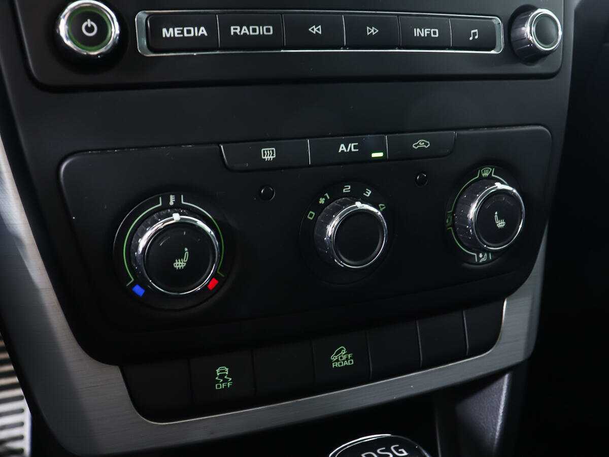 Skoda Yeti с пробегом — 2014 год. Фото: #15