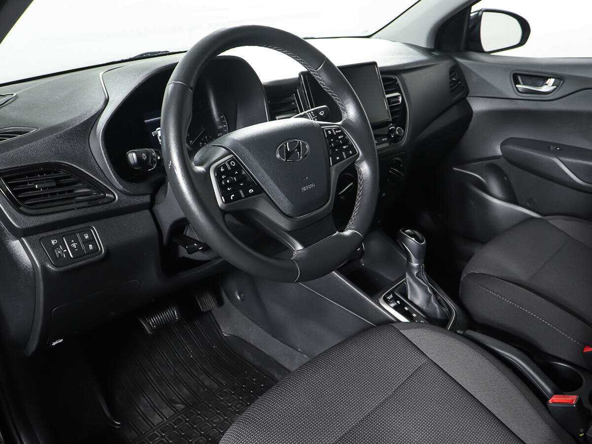 Hyundai Solaris с пробегом — 2020 год. Фото: #12