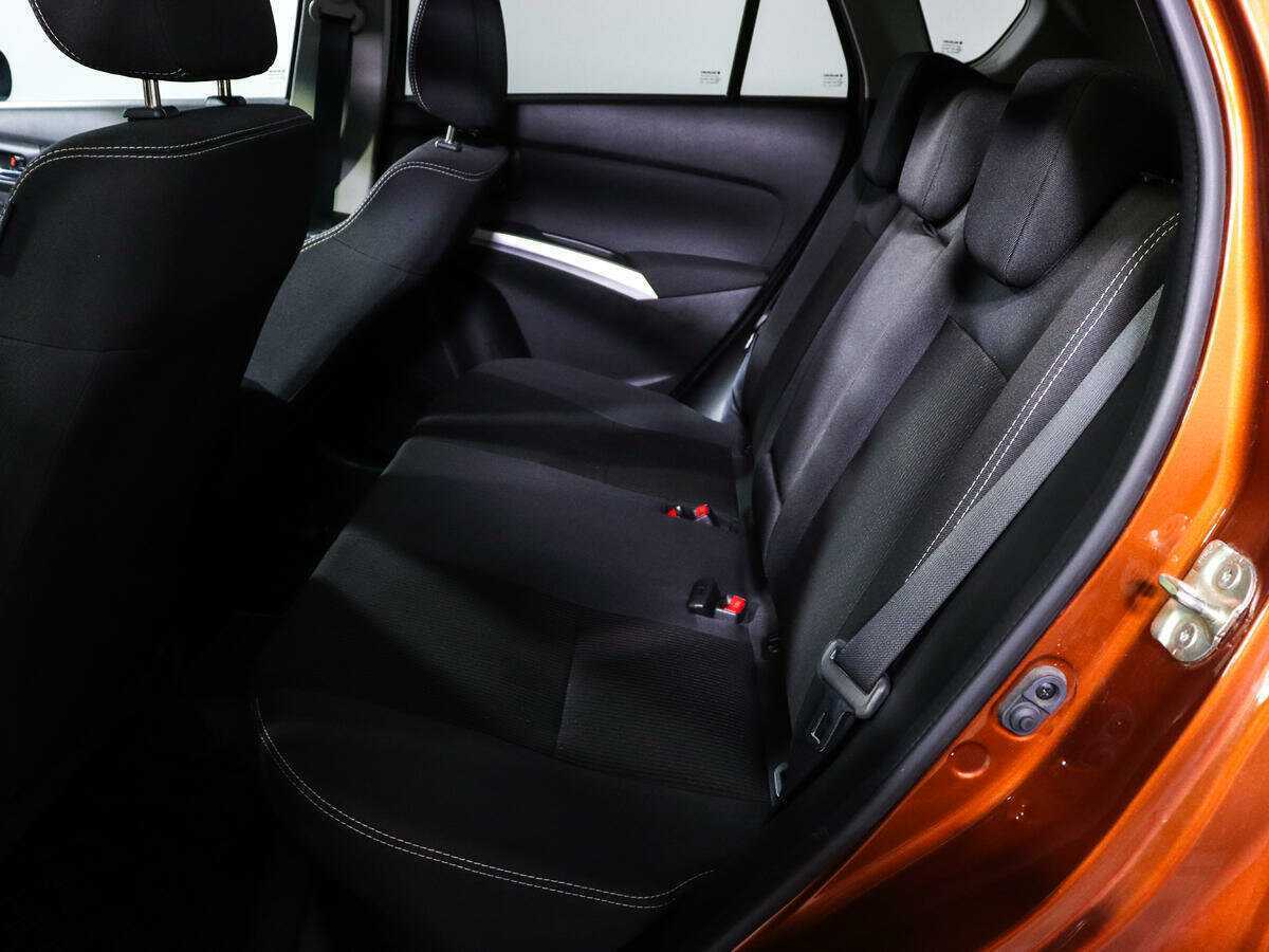 Suzuki SX4 с пробегом — 2017 год. Фото: #7