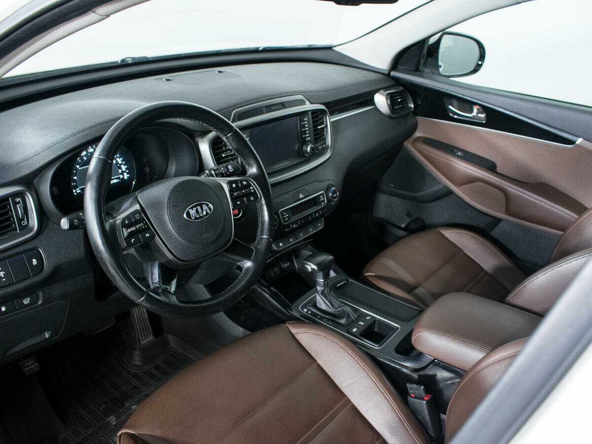 Kia Sorento с пробегом — 2018 год. Фото: #12
