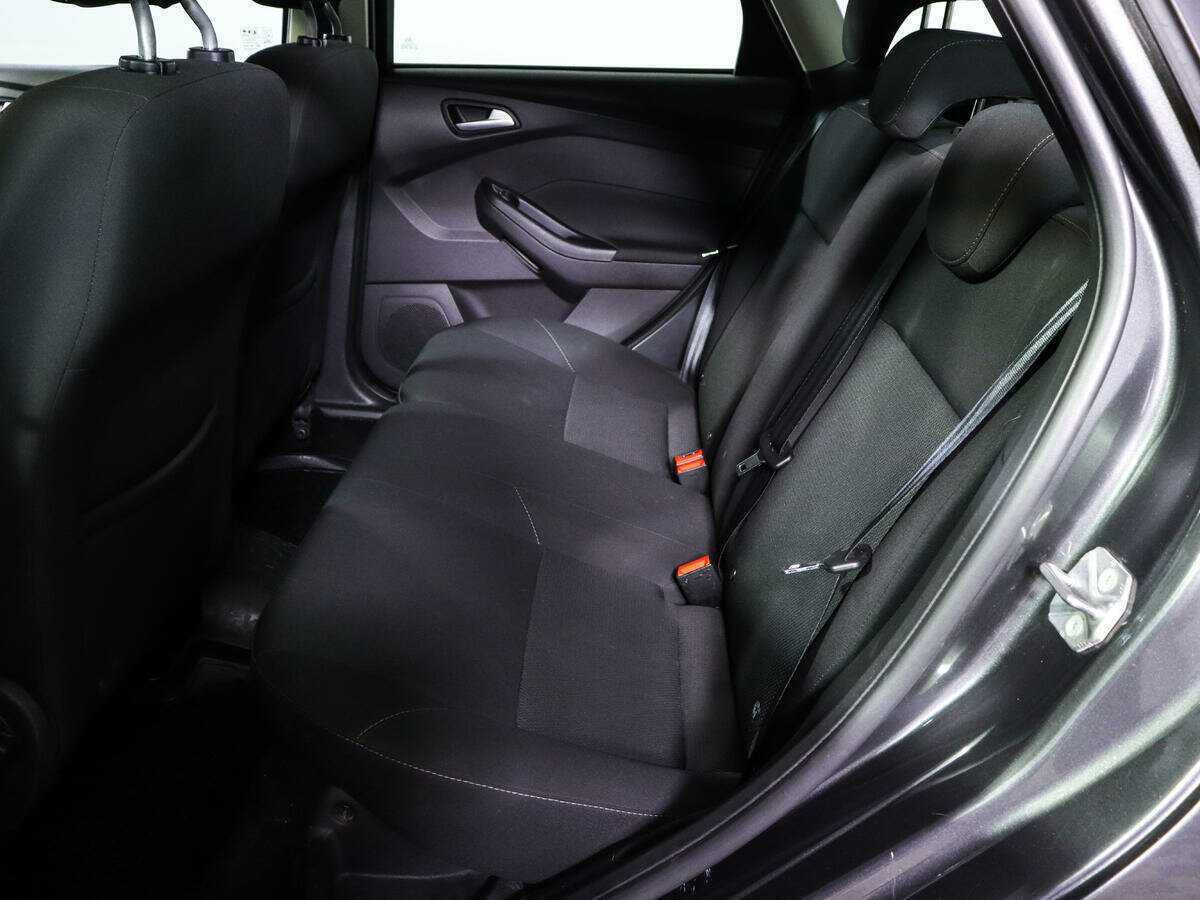 Ford Focus с пробегом — 2015 год. Фото: #7