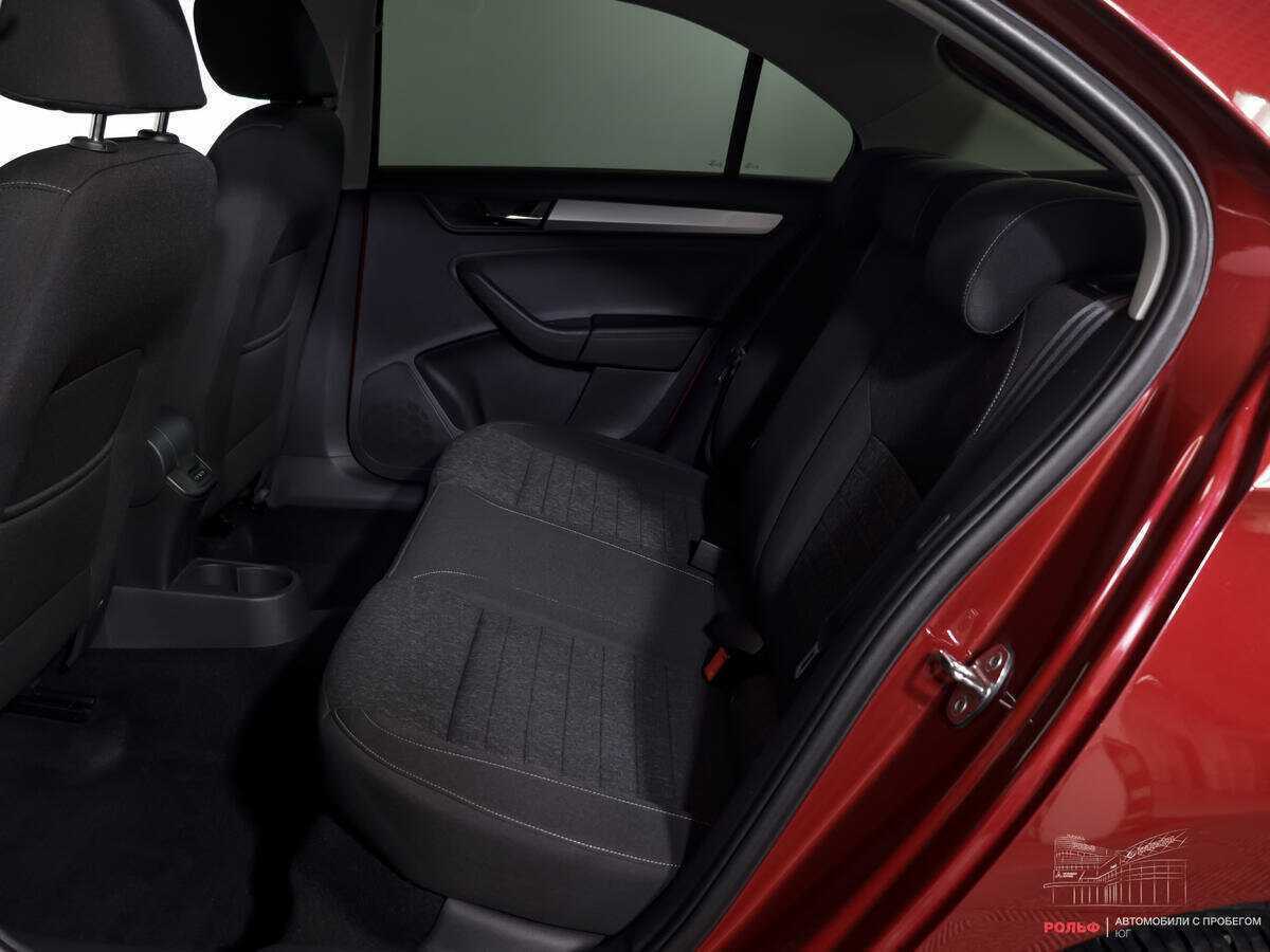 Skoda Rapid с пробегом — 2020 год. Фото: #8