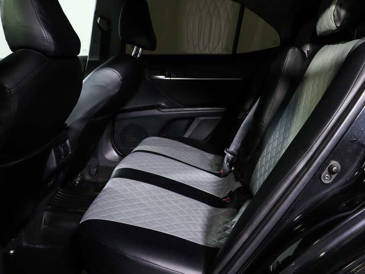 Toyota Camry с пробегом — 2021 год. Фото: #7