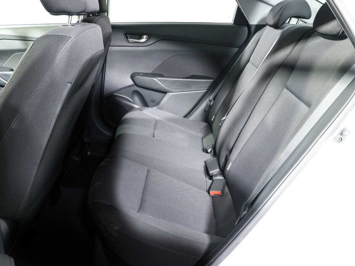 Hyundai Solaris с пробегом — 2020 год. Фото: #8