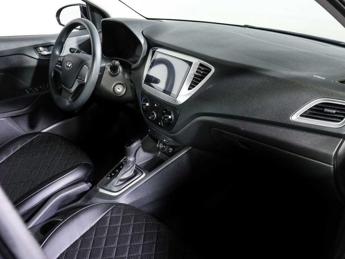 Hyundai Solaris с пробегом — 2019 год. Фото: #8