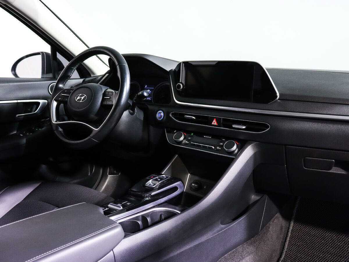 Hyundai Sonata с пробегом — 2020 год. Фото: #6