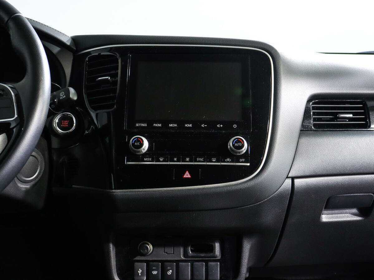 Mitsubishi Outlander с пробегом — 2021 год. Фото: #10