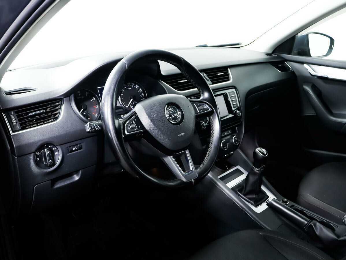 Skoda Octavia с пробегом — 2014 год. Фото: #12