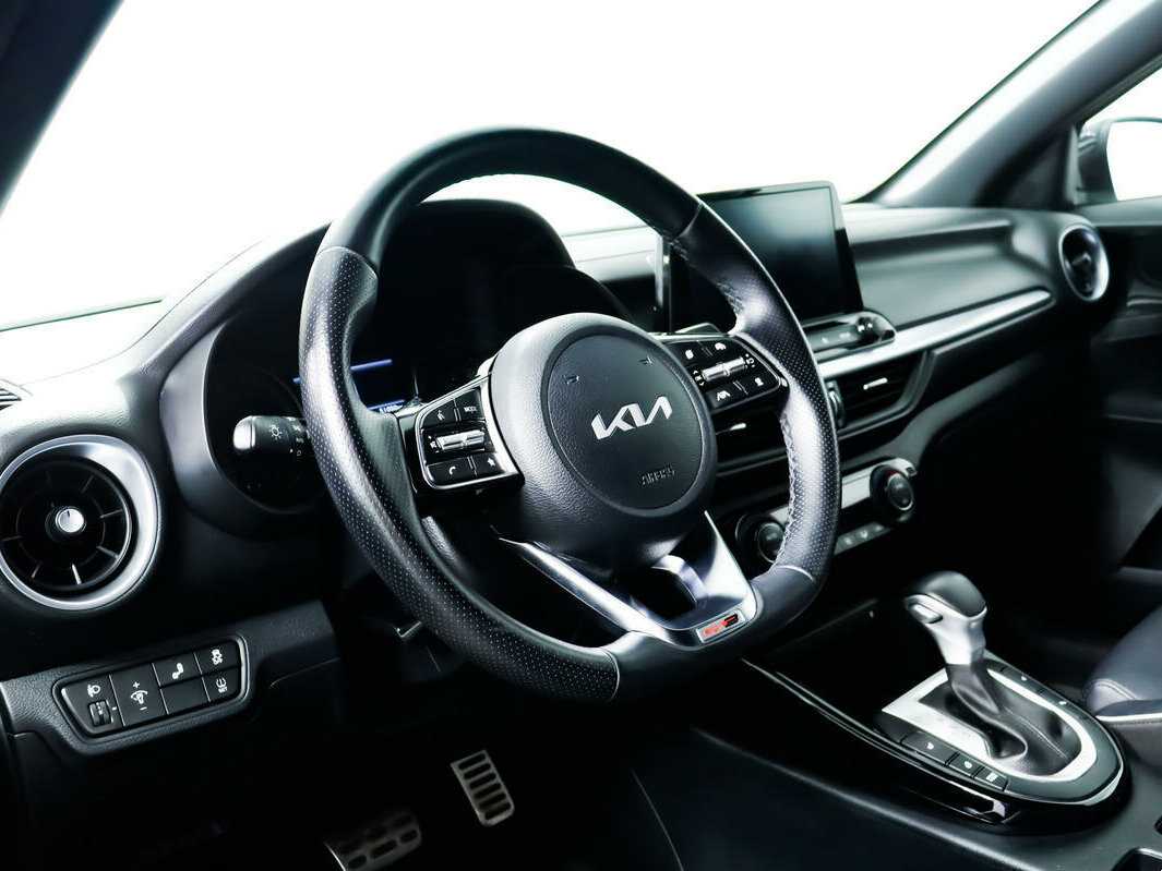 Kia Cerato с пробегом — 2022 год. Фото: #12