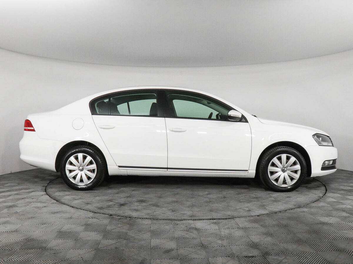 Volkswagen Passat с пробегом — 2014 год. Фото: #3