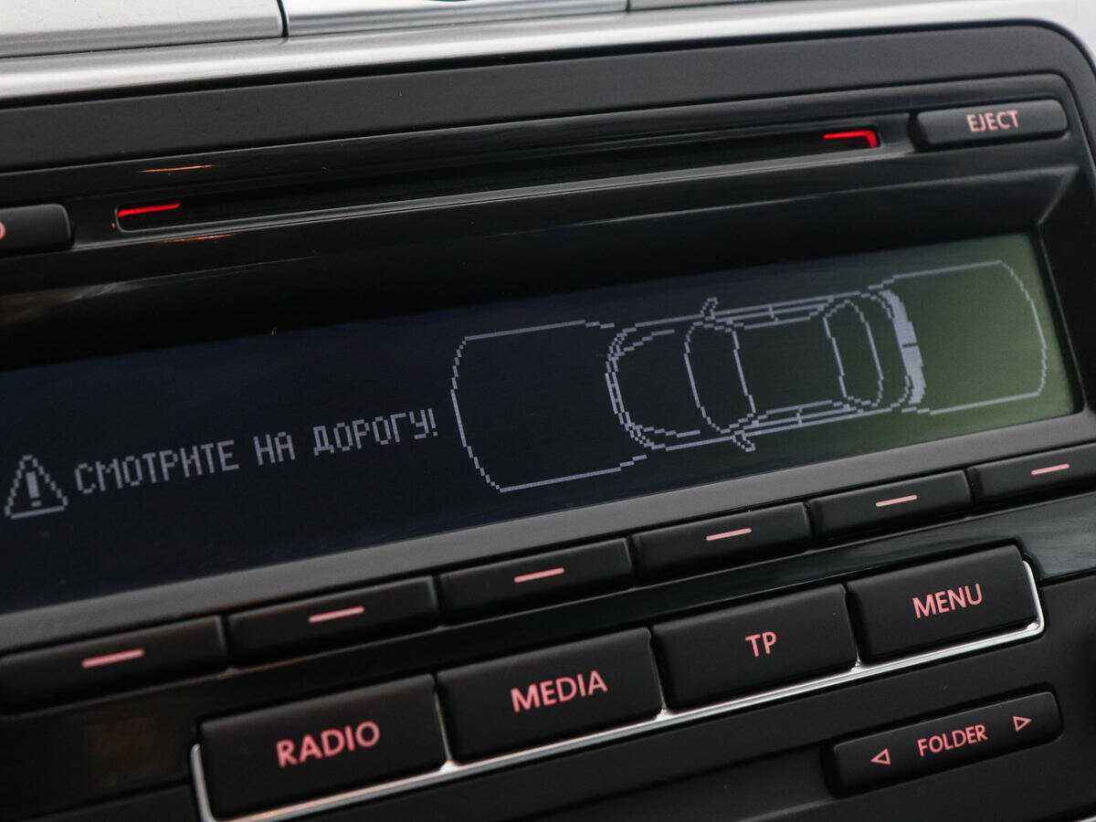 Volkswagen Passat с пробегом — 2014 год. Фото: #12