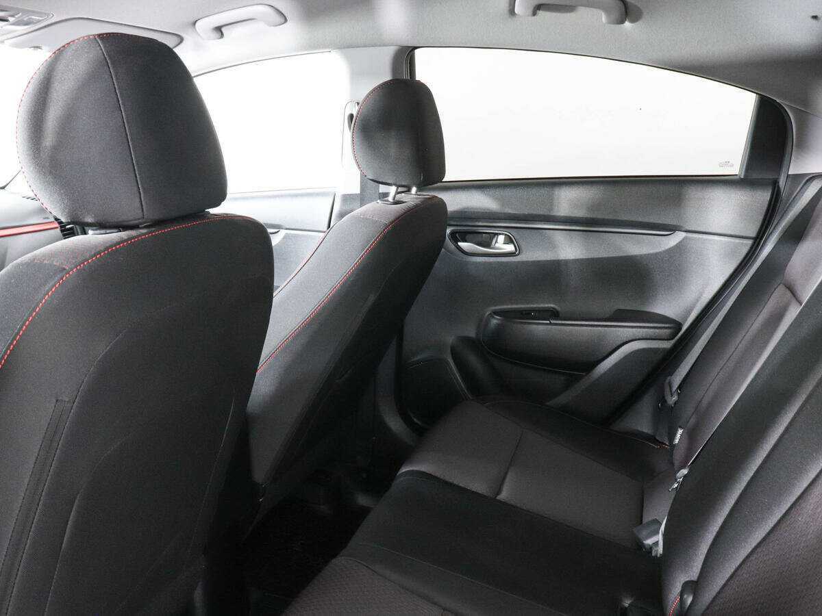 Kia Rio с пробегом — 2021 год. Фото: #11