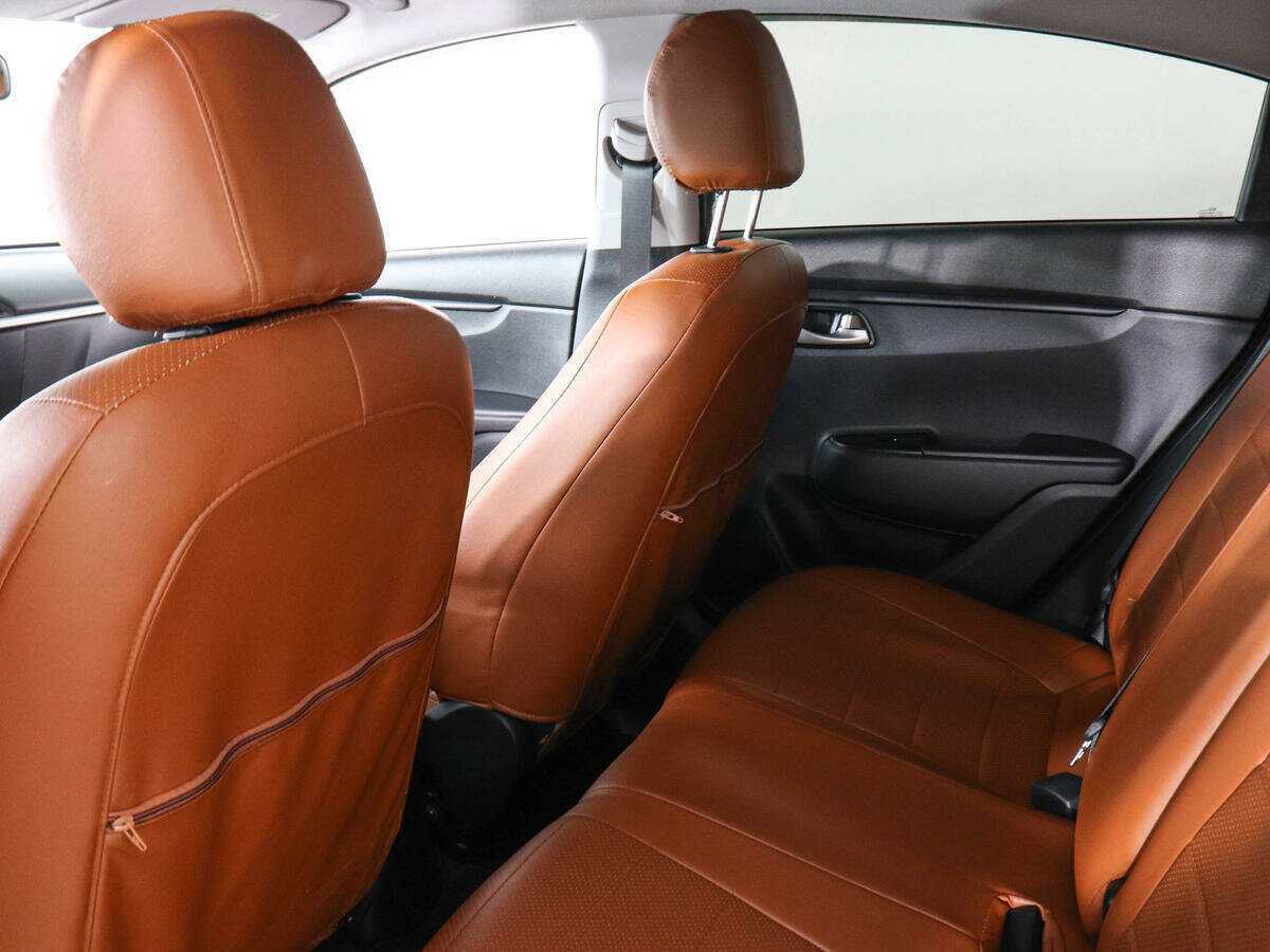 Kia Rio с пробегом — 2020 год. Фото: #11