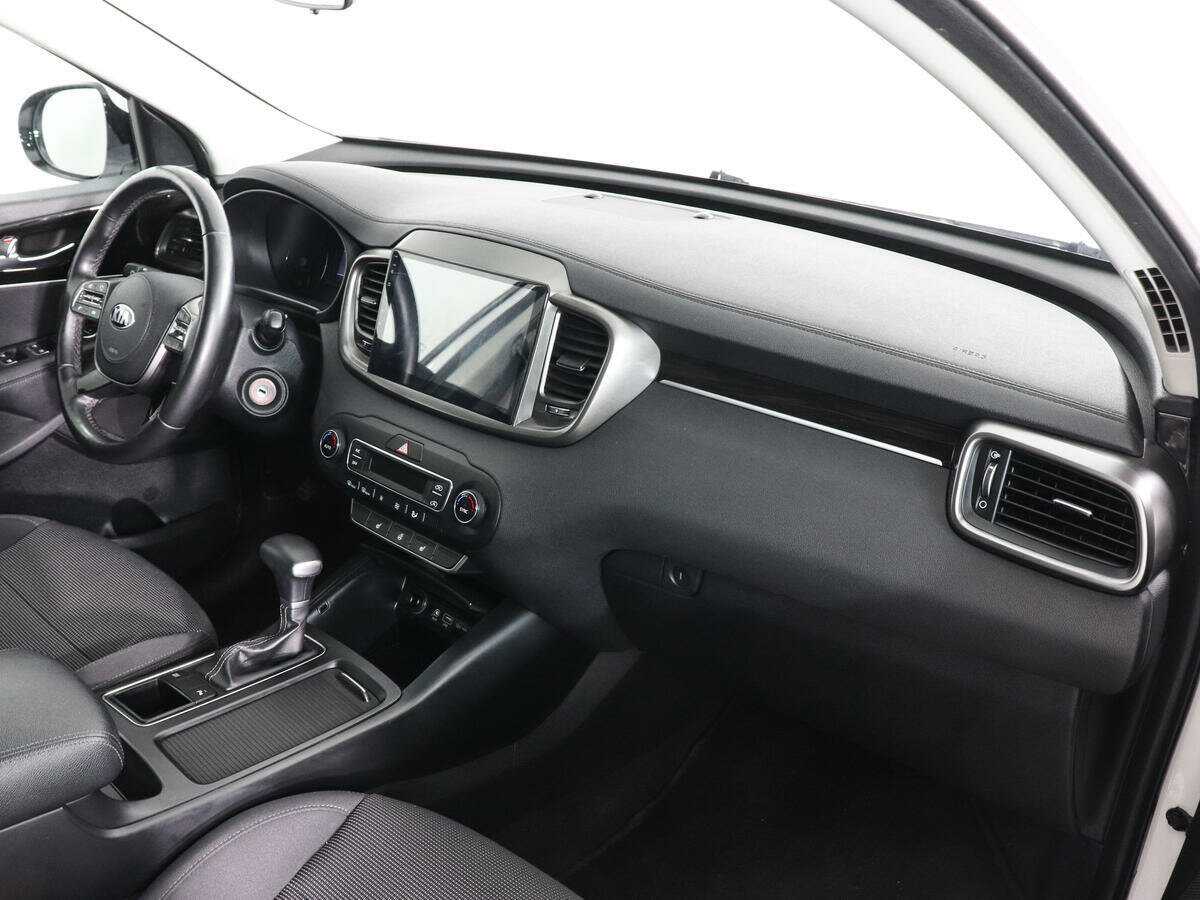 Kia Sorento с пробегом — 2019 год. Фото: #9