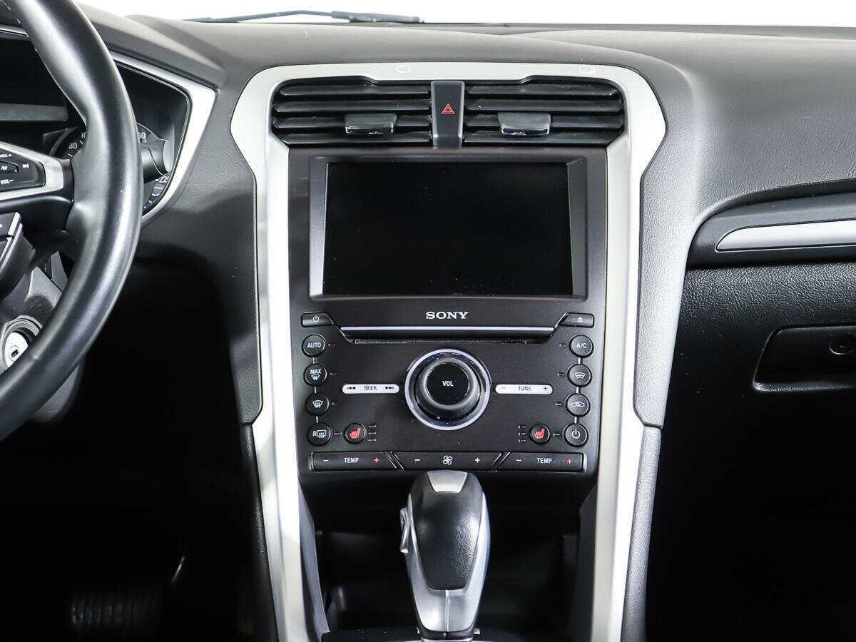 Ford Mondeo с пробегом — 2015 год. Фото: #11