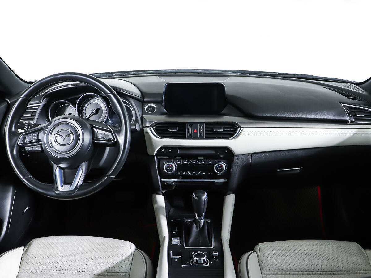 Mazda 6 с пробегом — 2016 год. Фото: #10