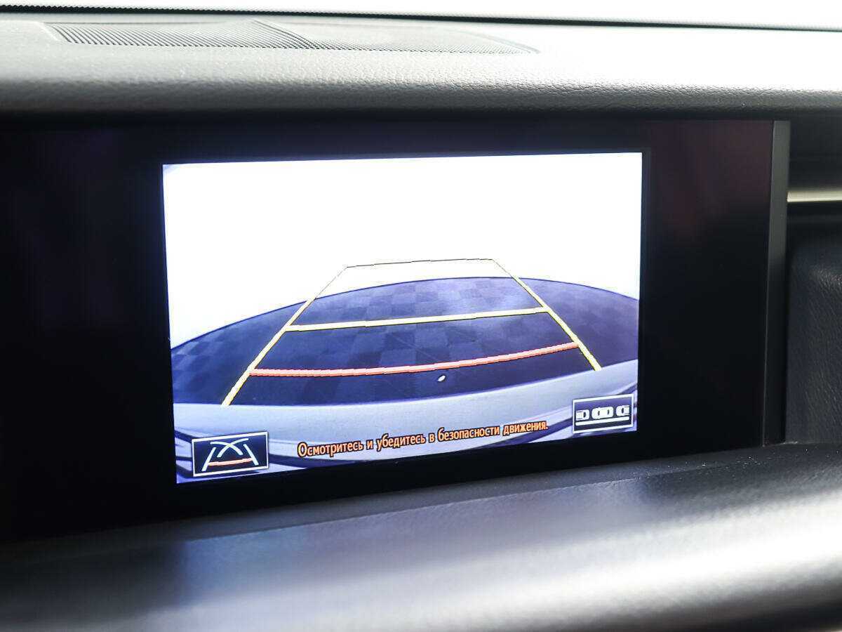 Lexus IS с пробегом — 2013 год. Фото: #18