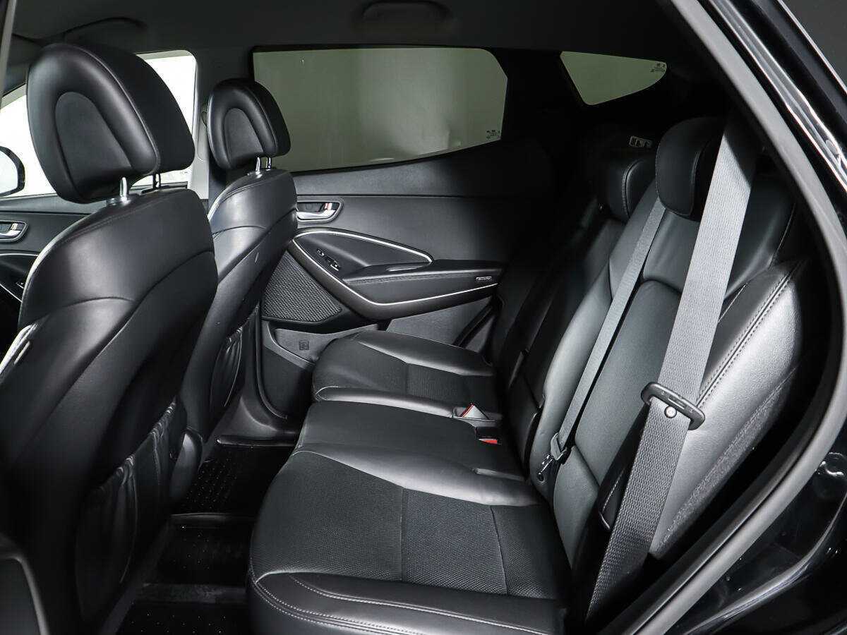 Hyundai Santa Fe с пробегом — 2016 год. Фото: #9