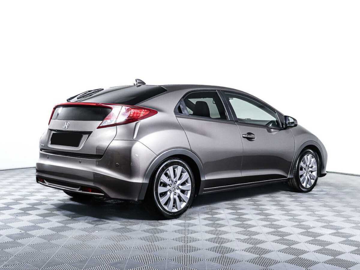 Honda Civic с пробегом — 2013 год. Фото: #4