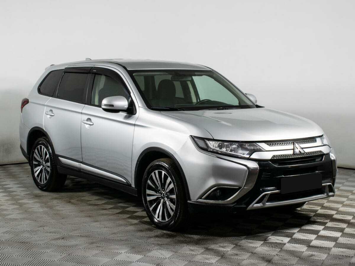 Mitsubishi Outlander с пробегом — 2019 год. Фото: #2
