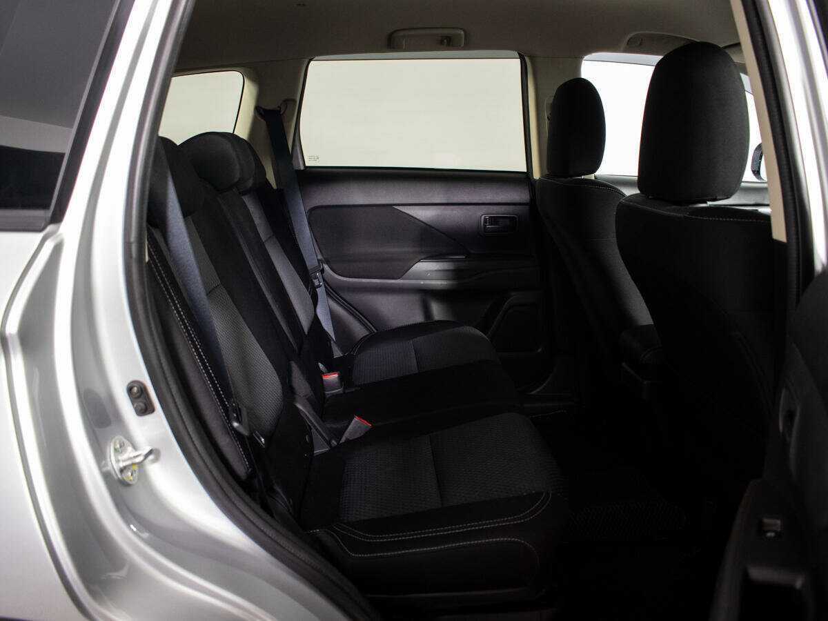 Mitsubishi Outlander с пробегом — 2019 год. Фото: #7