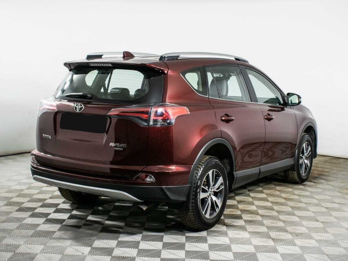 Toyota RAV4 с пробегом — 2016 год. Фото: #3