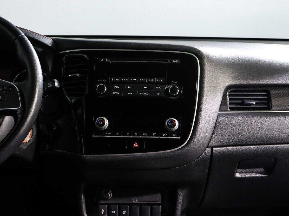 Mitsubishi Outlander с пробегом — 2020 год. Фото: #10