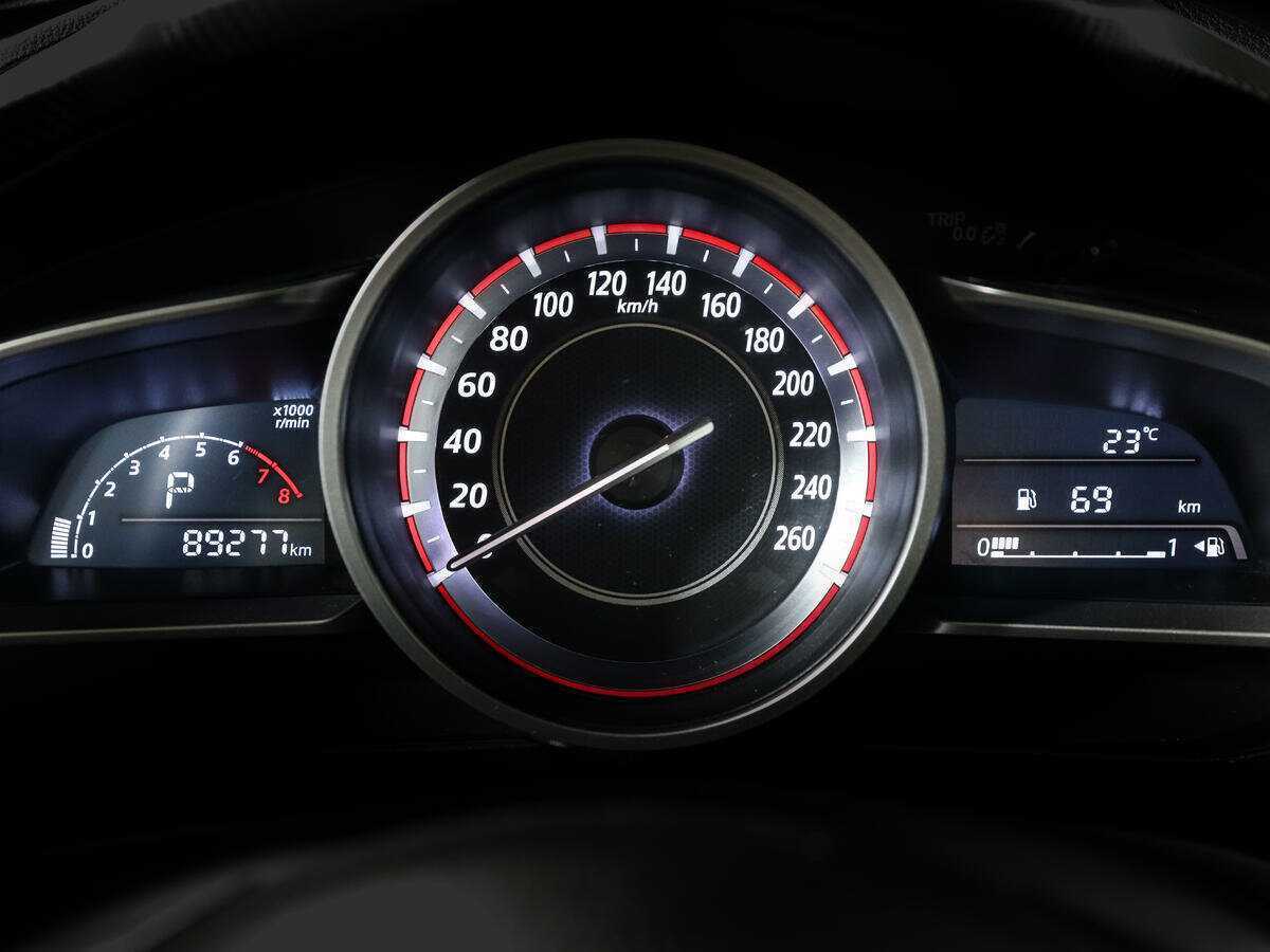 Mazda 3 с пробегом — 2014 год. Фото: #7