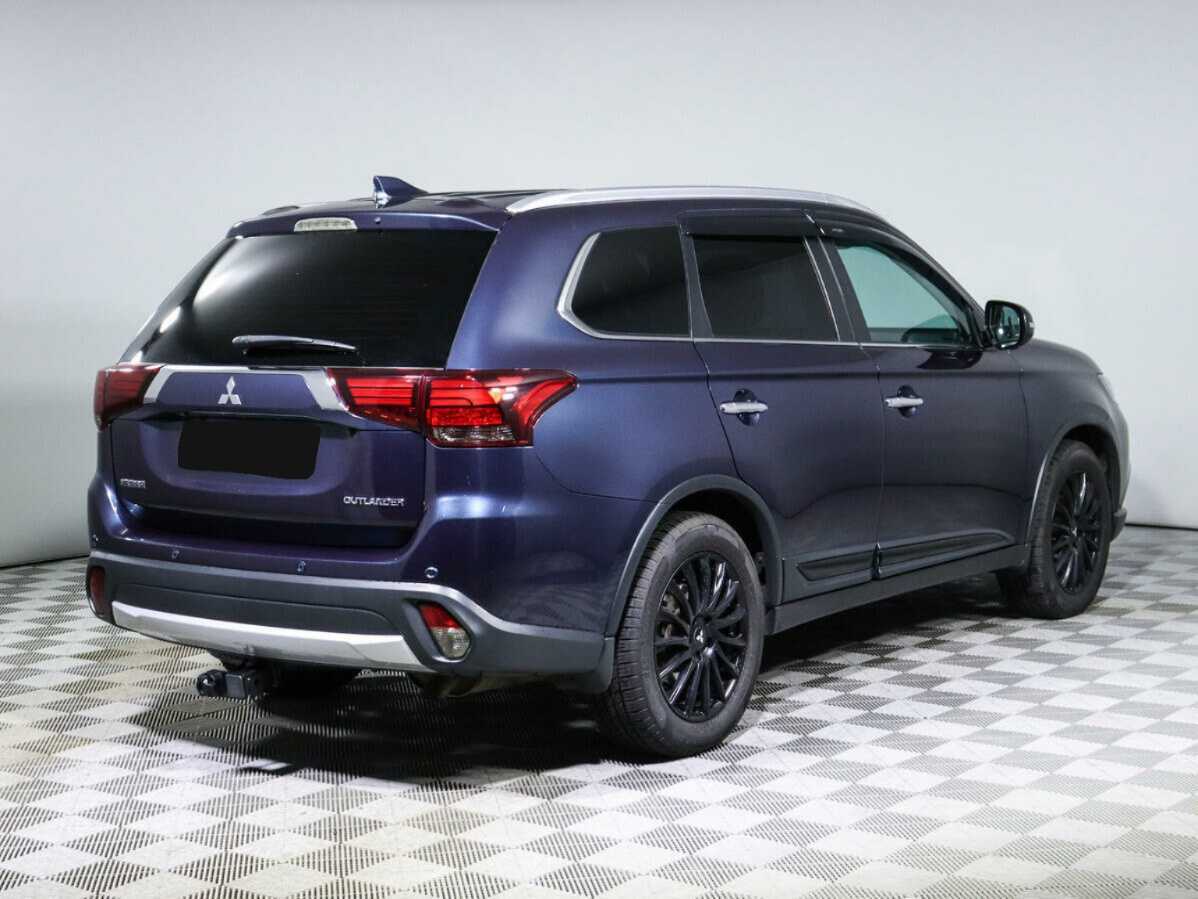 Mitsubishi Outlander с пробегом — 2018 год. Фото: #3
