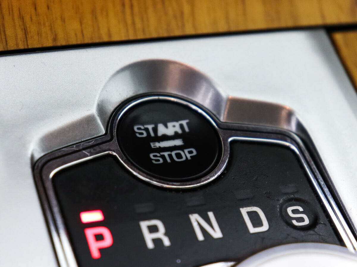 Jaguar XF с пробегом — 2014 год. Фото: #17