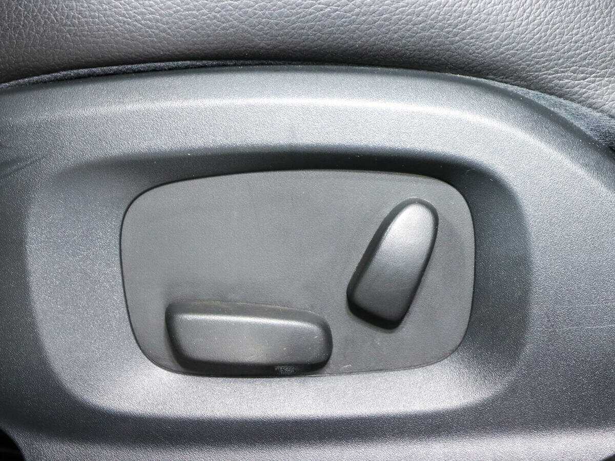 Jaguar XF с пробегом — 2014 год. Фото: #19