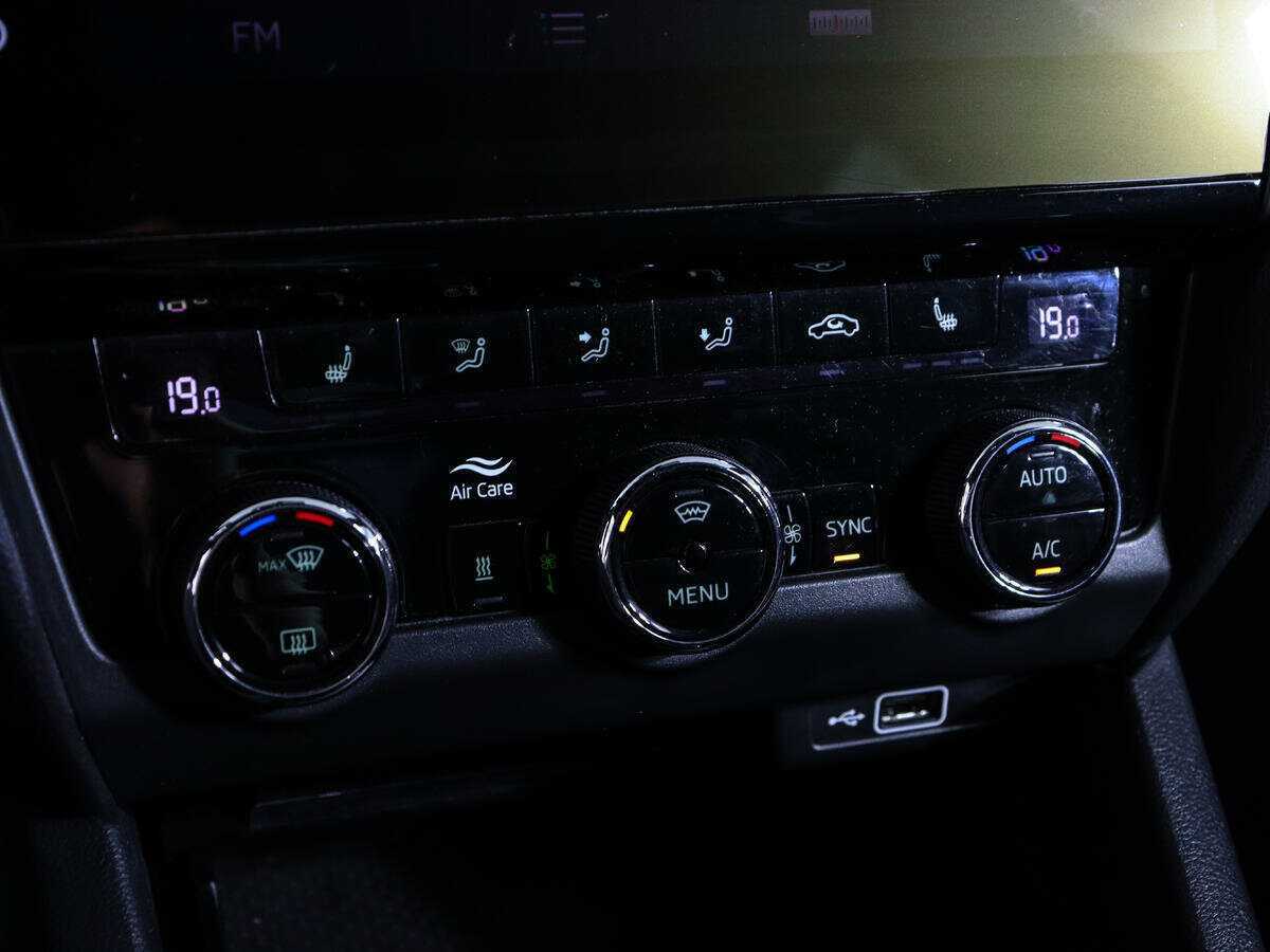 Skoda Octavia с пробегом — 2020 год. Фото: #23