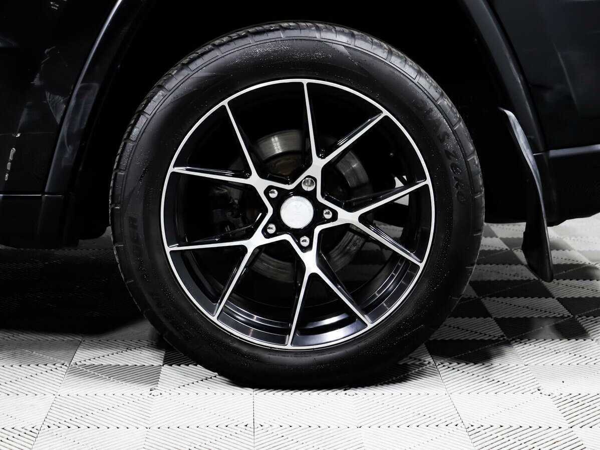 Jeep Grand Cherokee с пробегом — 2013 год. Фото: #13